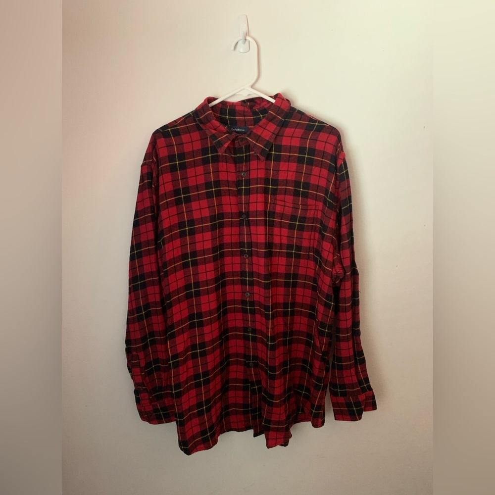 Croft & Barrow Red and Black Casual Button Down Shirt